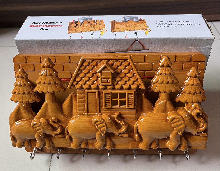 Elephant and Cabin Key Holder Box